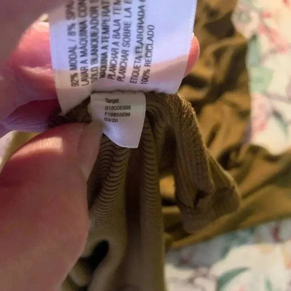 A New Day 3/4 Sleeve Women’s olive Green Top Size small - Picture 9 of 9